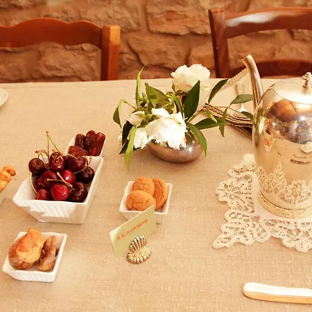 Bed & Breakfast Akasamia